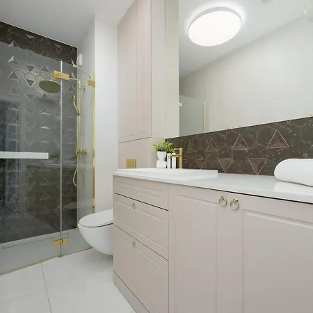 Appartement Modern Perfect For Remote Working Close To Pge By Renters Varsovie