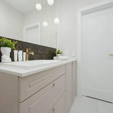 Modern Perfect For Remote Working Close To Pge By Renters *