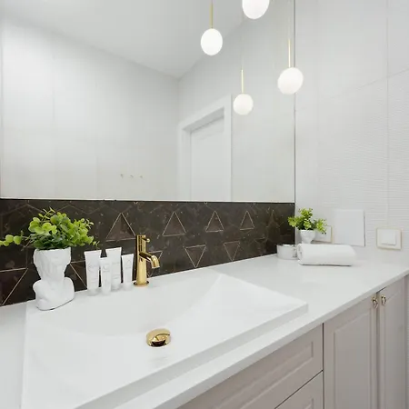 Appartement Modern Perfect For Remote Working Close To Pge By Renters Varsovie